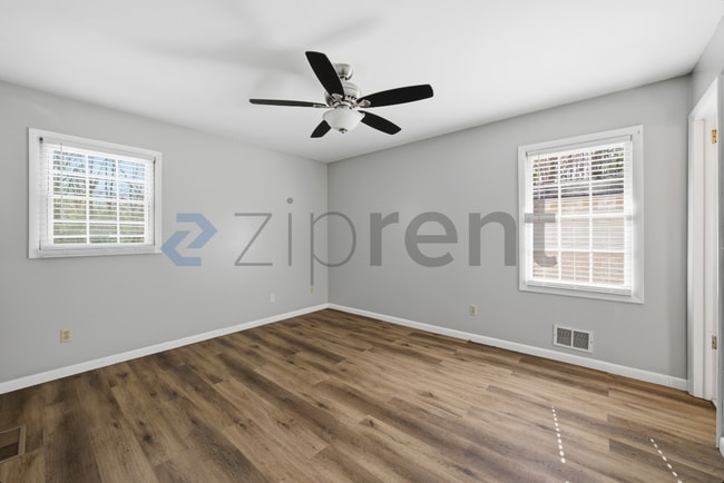 Building Photo - 2351 Emerald Falls Dr