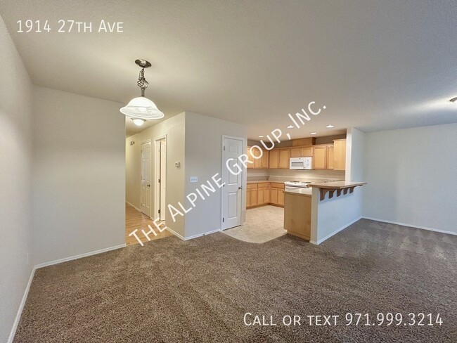 Building Photo - Townhome in Forest Grove