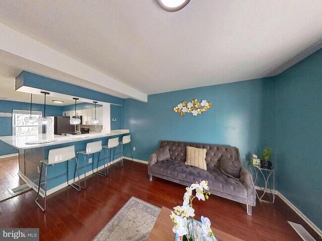 Building Photo - 2917 Hickory Leaf Way