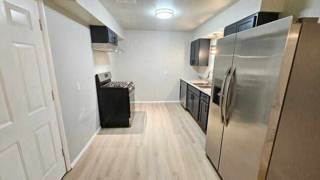 Building Photo - Beautifully Renovated 4 Bed