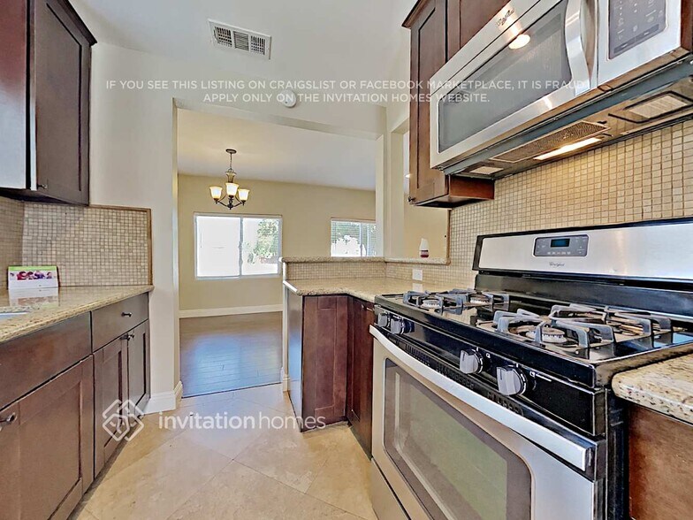 Building Photo - 7833 Gretna Ave