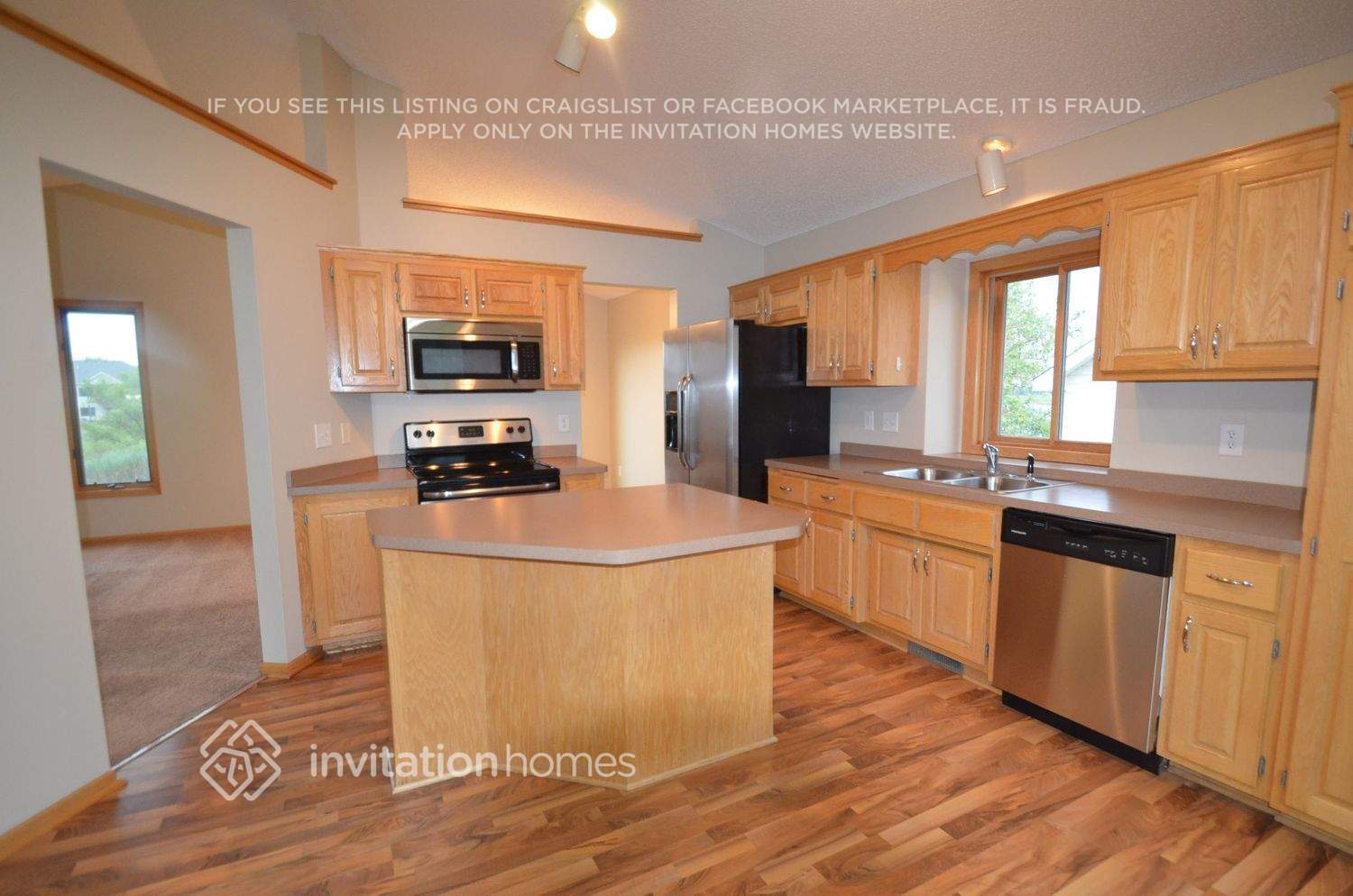 Building Photo - 713 3rd St SW