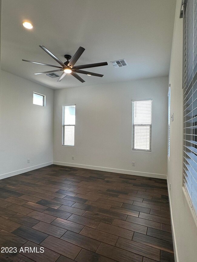 Building Photo - 11551 N Luckenbach St