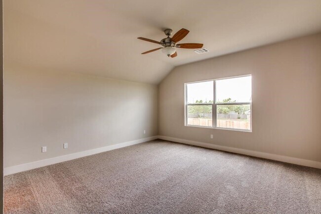 Building Photo - 76 Palmero Way