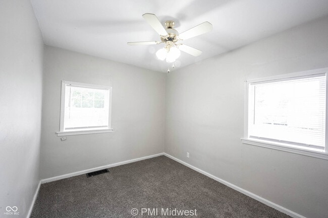 Building Photo - 2121 Euclid Dr