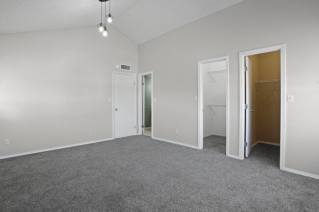 Building Photo - 10953 Casey Stengel Pl