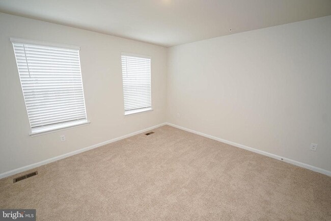 Building Photo - 819 Mersey Ln