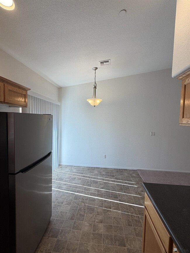 Building Photo - 3090 S Ragen Dr