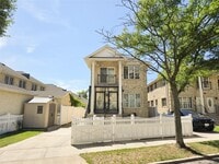 Building Photo - 16-10 150th Pl