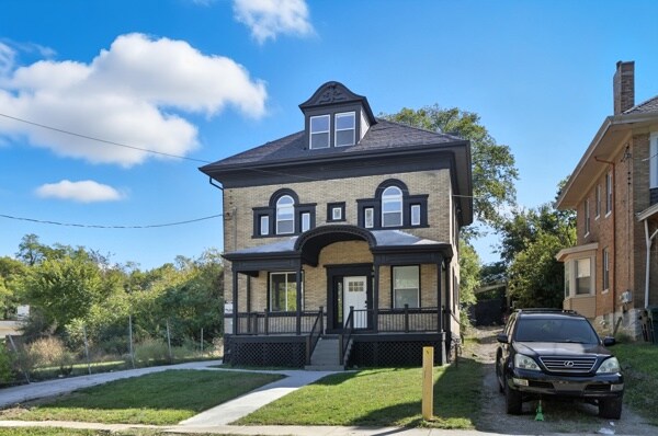 Building Photo - 571 Hale Ave