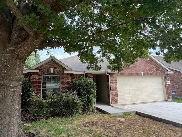 Primary Photo - 621 Crystal Falls Dr