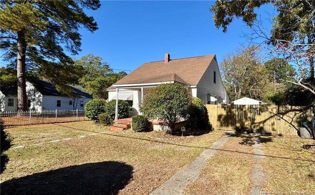 Building Photo - 705 McPherson Ave