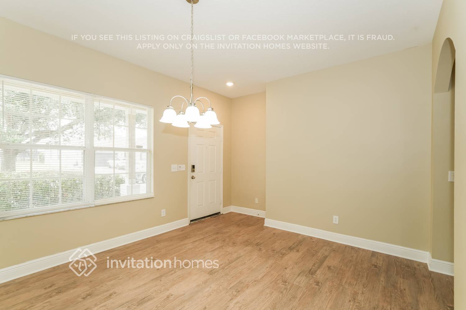 Building Photo - 11140 Creek Haven Dr