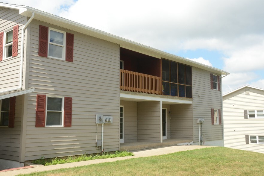 Primary Photo - 708 Torrey Ln