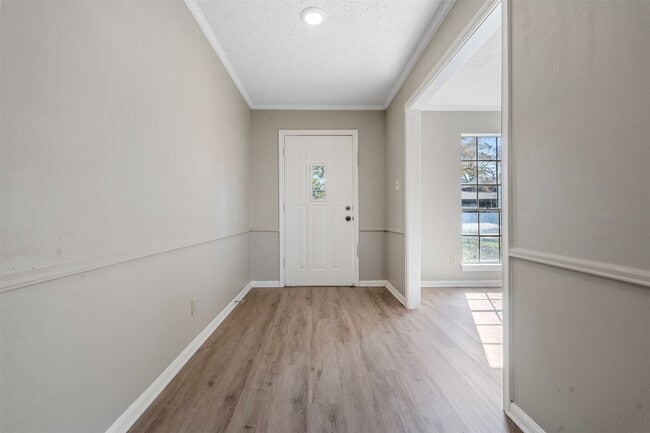 Building Photo - 4106 Cypress Hill Dr