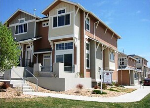 Building Photo - 4238 Riley Dr