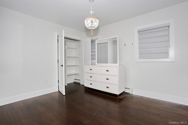 Building Photo - 10 Millbury St