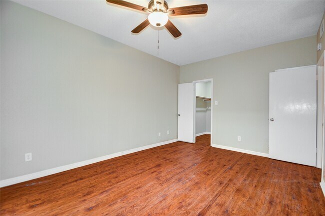 Building Photo - 1818 Augusta Dr