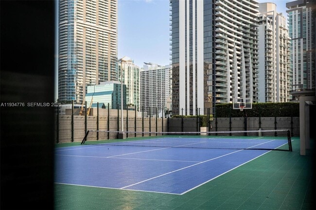 Building Photo - 801 S Miami Ave