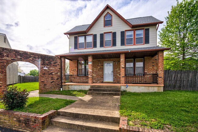 Building Photo - 1657 Elkton Rd