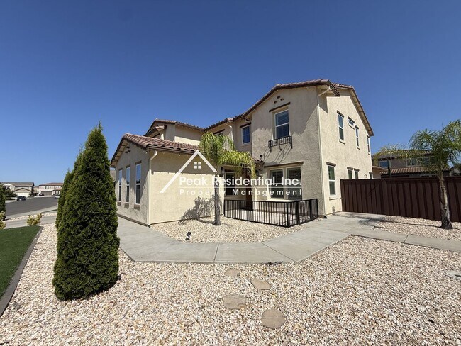 Building Photo - 3535 Heron Ct