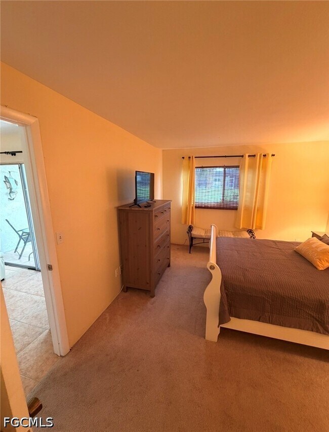 Building Photo - 6300 South Pointe Blvd