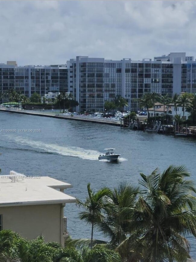 Building Photo - 1600 S Ocean Dr