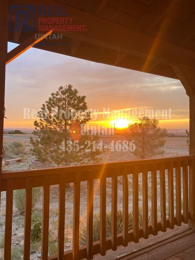 Building Photo - FALL IN LOVE WITH THIS 2 Bedroom 1 Bathroom Cabin Home.