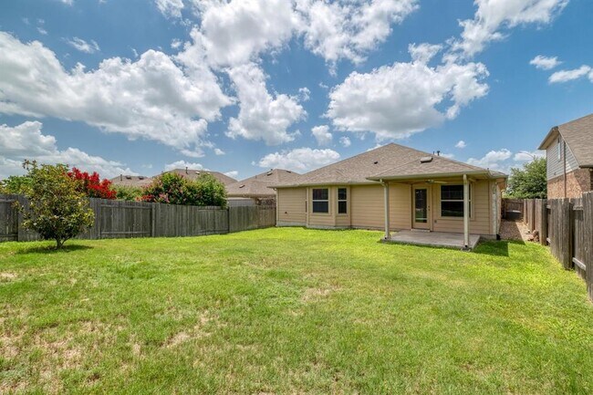 Building Photo - 7400 Longford Trail