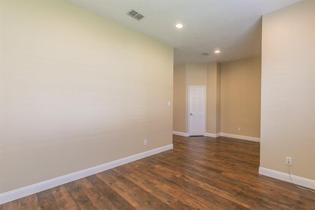 Building Photo - 734 Parkford Ln
