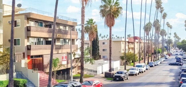 Building Photo - 932 South Westmoreland Avenue, Unit 308