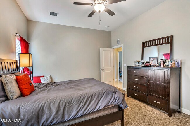 Building Photo - 14677 Rockbridge