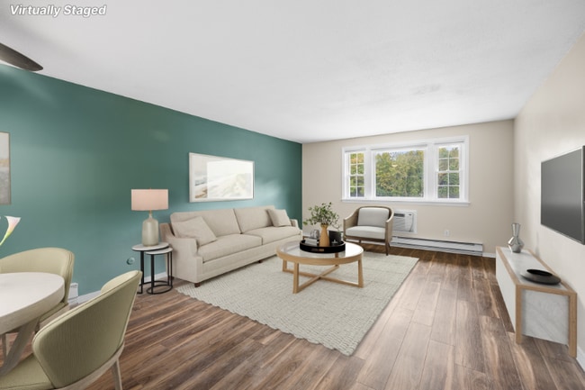 Building Photo - 180 Main St