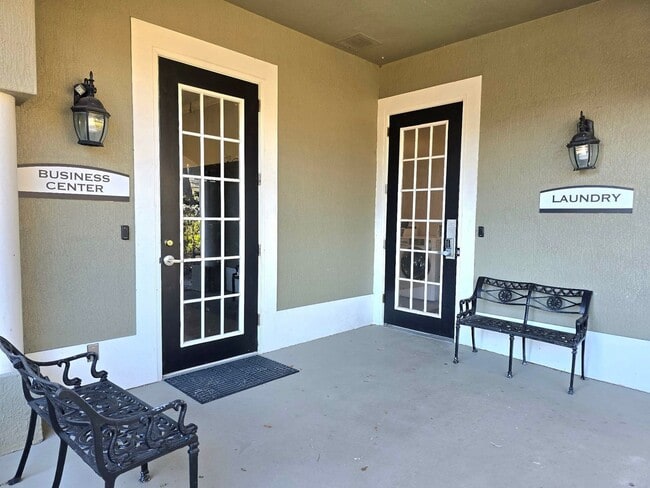 Building Photo - Beautiful 2BR/2BA Condo in Sunset Lakes – Lake & Tree Views!