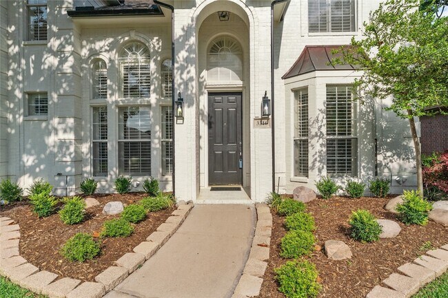 Building Photo - 3316 Westover Dr