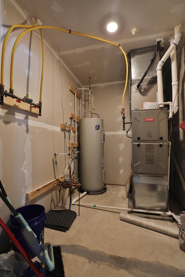 Building Photo - 5904 Annaberg Dr