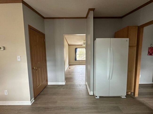 Building Photo - Spacious home in Campbell County. Country living!