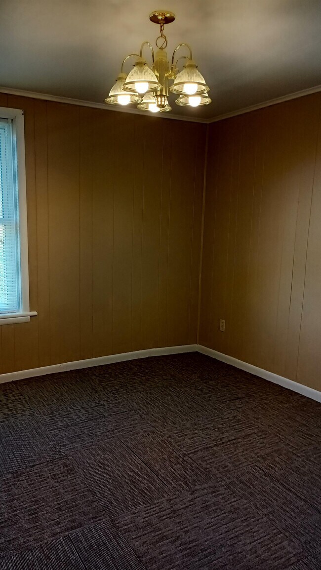 Building Photo - 7840 Tuttle Rd