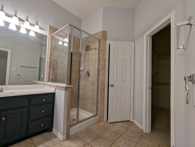 Building Photo - 1931 Palisade Ct