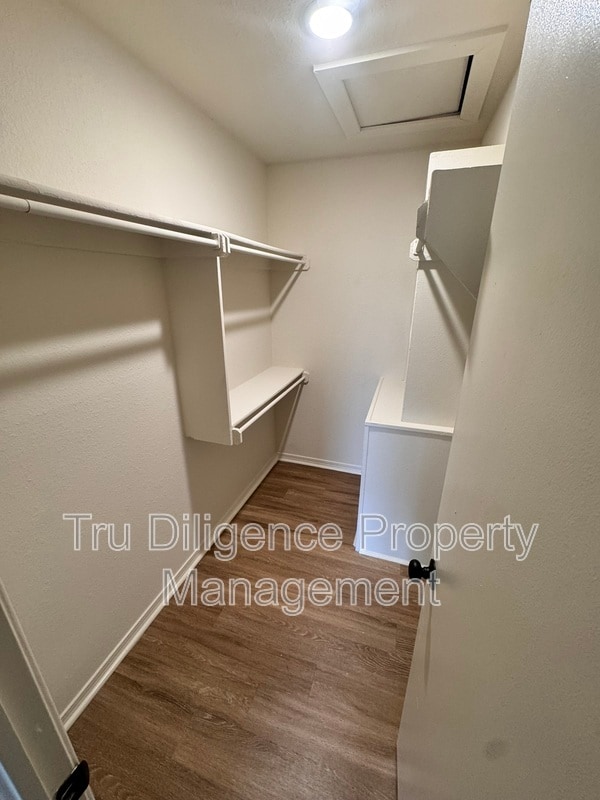 Building Photo - 14425 N Pennsylvania Ave