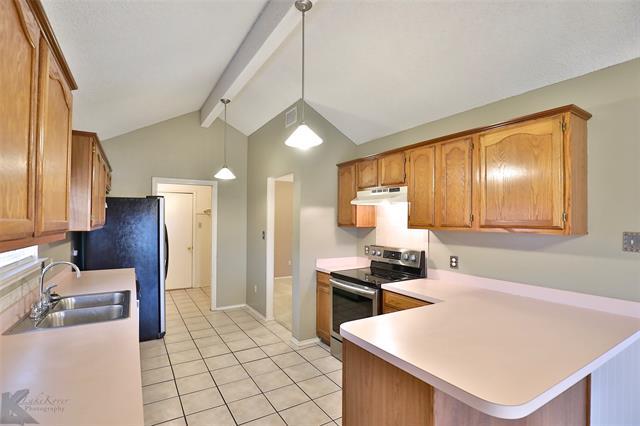 Building Photo - 2965 Red Oak Cir