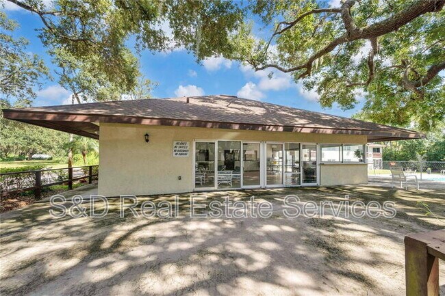 Building Photo - 141 Fernery Rd