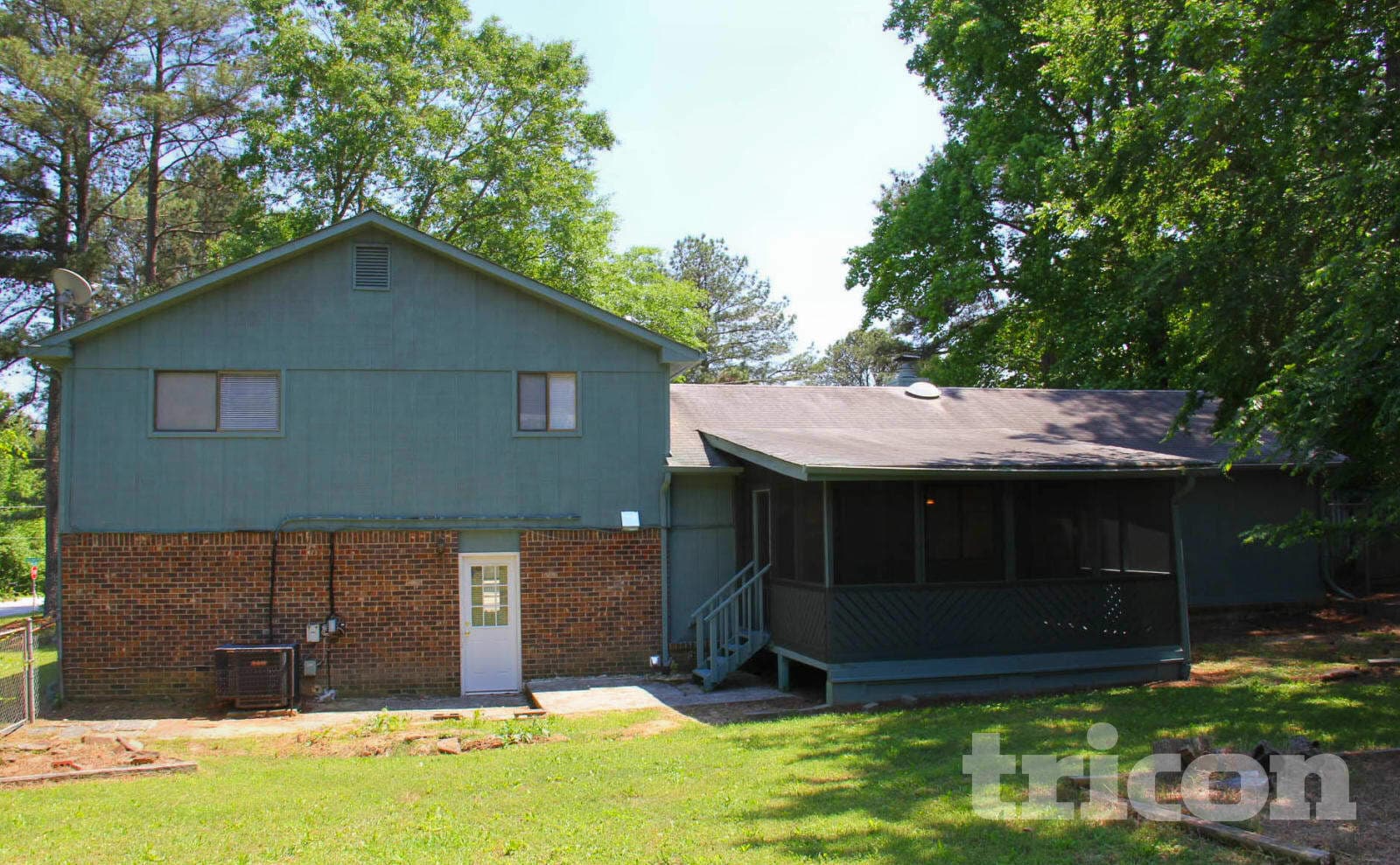 Building Photo - 3516 Estes Park Dr SW