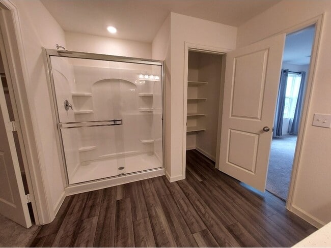 Building Photo - 1024 Long Bay Ct