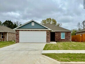 Building Photo - New Construction Living: 3 Bed, 2 Bath, 2-...