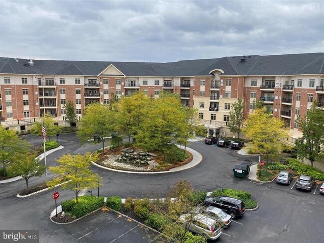 Building Photo - 266 Carson Terrace