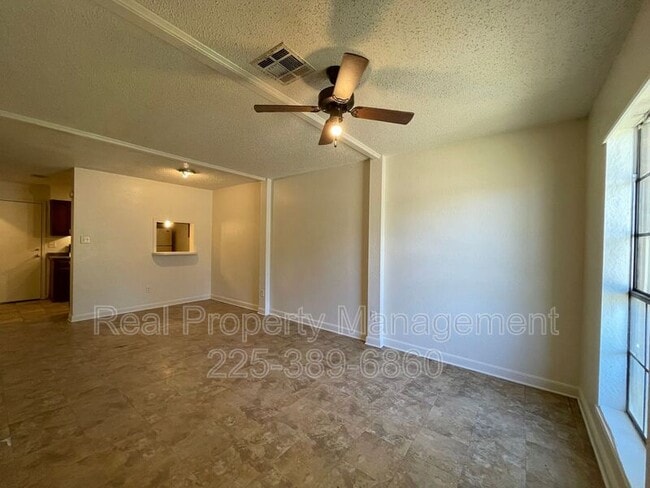 Building Photo - 750 Hospital Rd