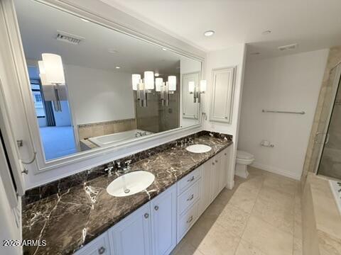 Building Photo - 7181 E Camelback Rd