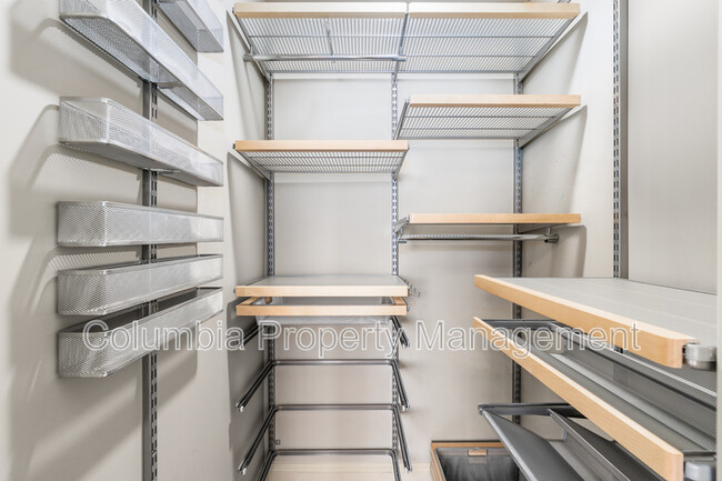 Building Photo - 1301 H St NE