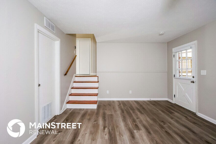 Building Photo - 9607 Walnutwood Way